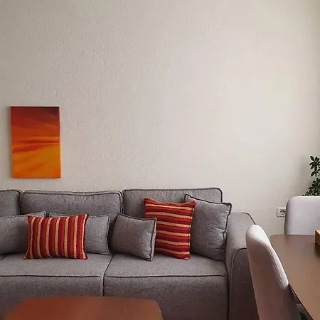 Cozy Near Ohrid Appartement *